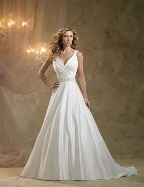 Trend setting classic and timeless wedding dresses are. Looking for Your Dream Traditional Royal Wedding Dress ...