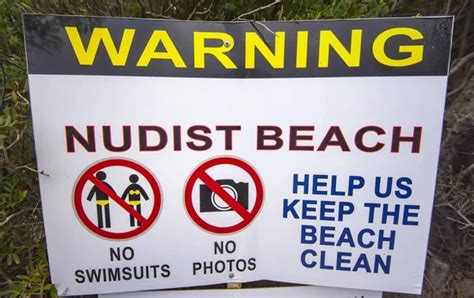 Señal nudista de playa playa nudista 2024