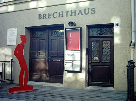 „wohnen in der leeren mitte: File:Augsburg Brechthaus 2004.jpeg - Wikimedia Commons