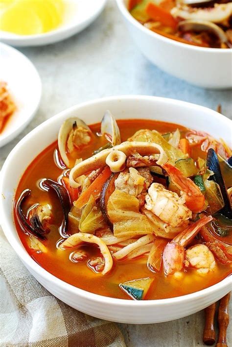 Jjamppong Korean Spicy Seafood Noodle Soup Korean Bapsang Seafood