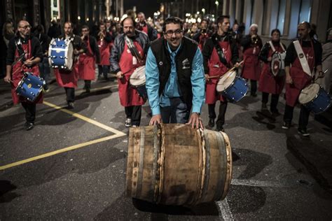 No need to register, buy now! Happy Beaujolais Nouveau Day! Here's where to drink it ...
