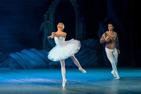 El Lago De Los Cisnes Uno De Los Mejores Ballets Clásicos