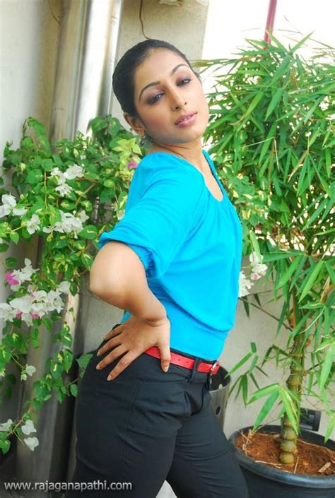 south actress padmapriya sexy new photo shoot gateway to world cinema