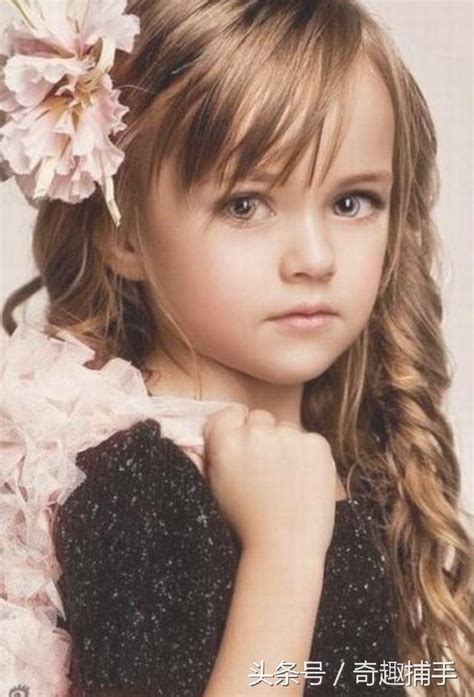 俄羅斯8歲小蘿莉被封為「全球最美小女孩」 每日頭條