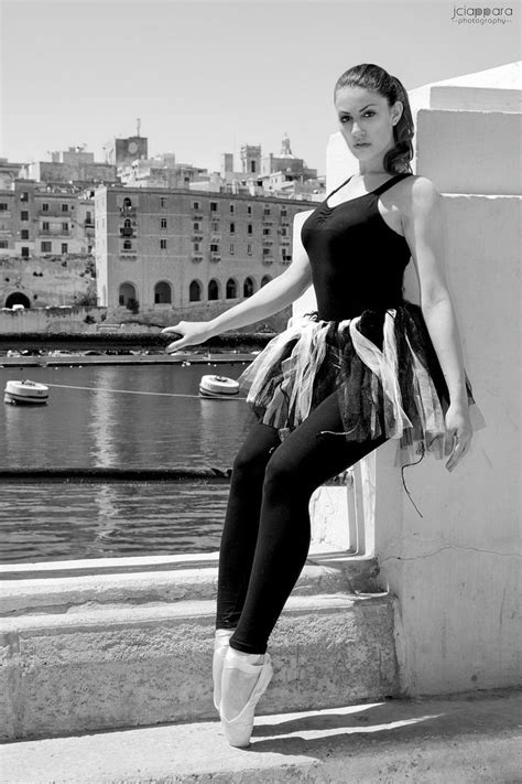 Model Shelly De Martino Locations Birgu Valletta
