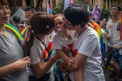 Photos Of Taiwan After It Legalized Same Sex Marriage Business Insider