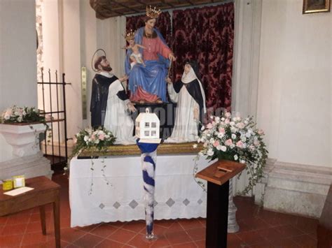 Santa Maria Paganica Si Festeggia La Beata Vergine Del Rosario Il