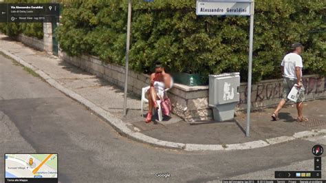 Le Prostitute Di Roma In Posa Per Google Street View Foto