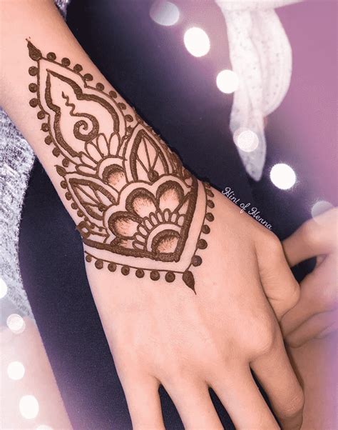 Top More Than 81 Henna Tattoo Designs For Wrist Best Thtantai2