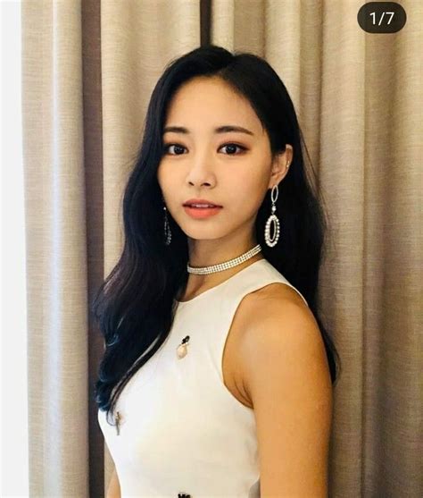 8 Inspirasi Gaya Rambut Simpel Tzuyu Twice Yang Bisa Kamu Contek