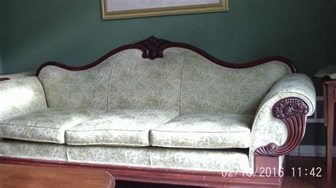 Chippendale Sofa Instappraisal