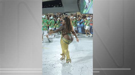 jojo todynho usa look ousado para ensaio de escola de samba veja fotos terra brasil notícias