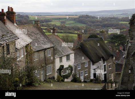 Cobbled Street On Gold Hill In Shaftesbury Dorset England Stock Photo