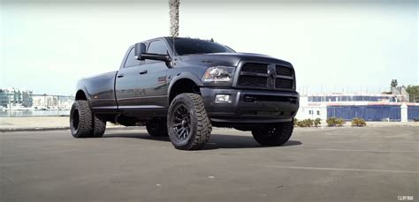 Lifted 2017 Ram 3500 Is A Tricked Out Heavy Duty Goliath On Six Wheels Autoevolution