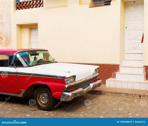 Trinidad February 24 Streets Of Trinidad With Classic Old Car On