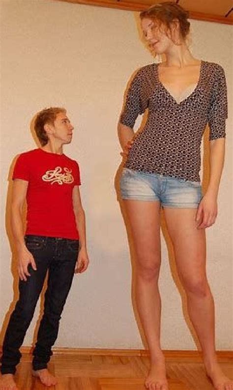 Pin By Captain Beefheart On Legs Tall Women Tall Girl Tall Girl Short Guy