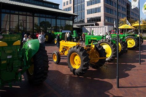 Heritage Tractor Parade And Show At John Deere Pavilion