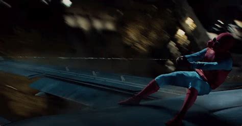 Spider Mans Back In His Budget Suit In Homecoming Trailer