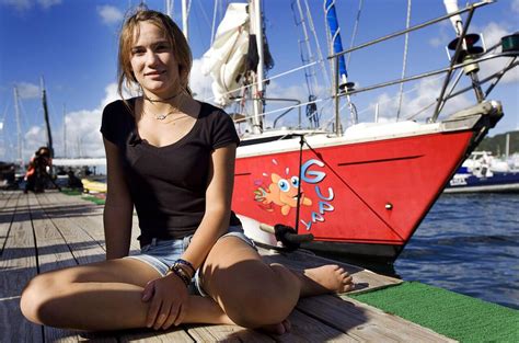 Laura Dekker Berlayar Mengelilingi Dunia Seorang Diri Kaskus