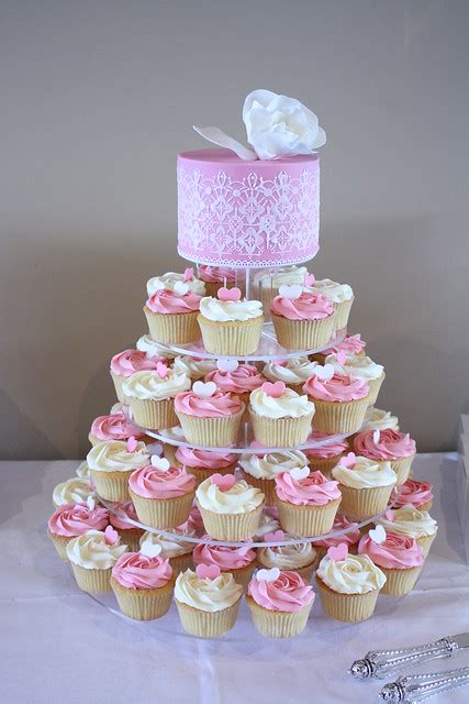 122 отметок «нравится», 4 комментариев — cake design🔮recipes🔮courses (@amaniskitchen) в instagram: Engagement party cupcakes | Flickr - Photo Sharing!