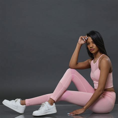Dry Fit Seamless Yoga Set Pink Zat Outfit Be Your Self