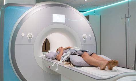 Resonancia Magnética MRI Hospital El Maestro