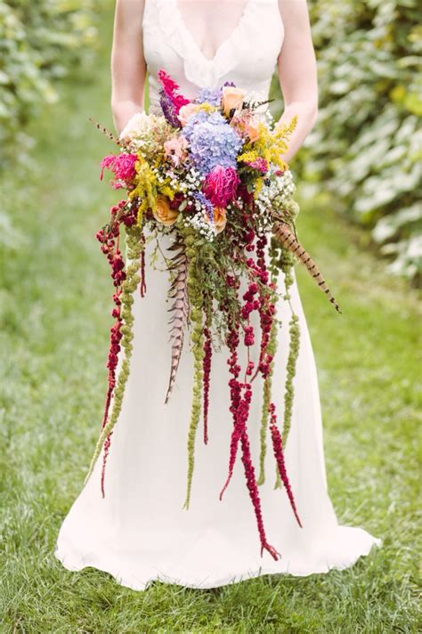 Stunning Cascading Wedding Bouquets Ideas Guide Faqs Artofit
