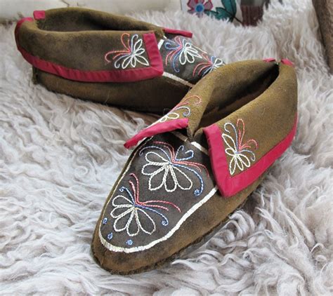 Moccasin Woodland Quillwork Iroquois Made By Romana Ziemann In