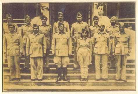 S Netaji Subhas Chandra Bose With Members Of The Azad Hind Fauj Indian History Subhas
