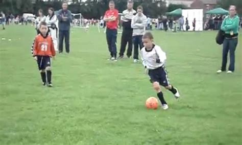 Join the discussion or compare with others! WATCH: Man City starlet Phil Foden shows skills as a kid ...