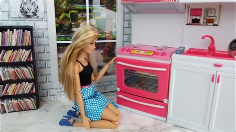 Barbie Video About Doll Housenew Barbie Bedroom Morning Routine Youtube