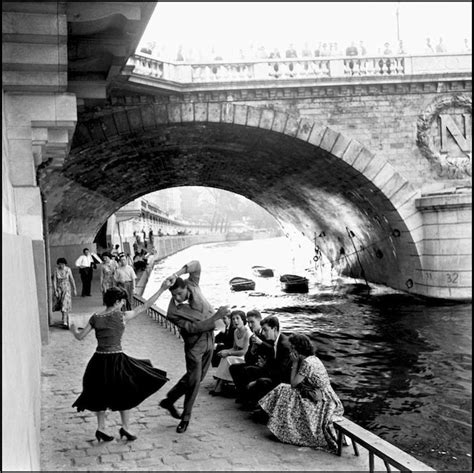 Vintage Black And White Photos Of Paris By Paul Almásy