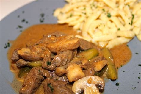 Boeuf Stroganoff einfaches Rezept