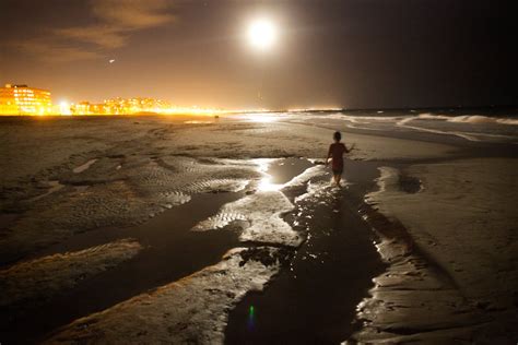 After Sunset Rockaway Is A Whole New Beach The New York Times