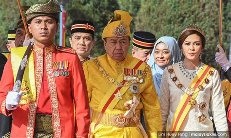 Selangor Ruler Confers Datin Paduka Setia Title On Consort