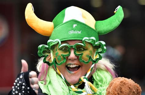 Hier finden sie einen überblick über alle meldungen und informationen zum sohn von prinz charles und prinzessin diana. Weltweit feiern die Iren und Irland-Fans den St. Patrick's ...