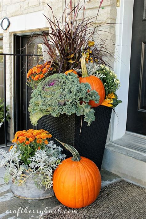 22 Beautiful Fall Planters For Easy Outdoor Fall Decorations A Piece Of Rainbow