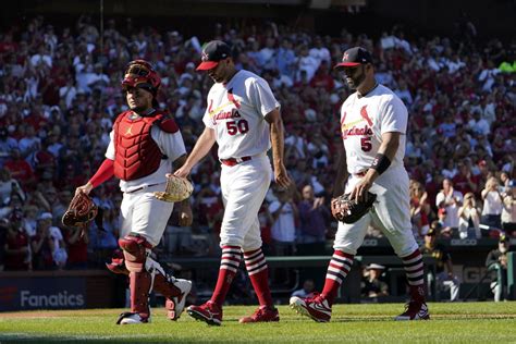Cardinals Honor Pujols Molina In Final Regular Season Home Game