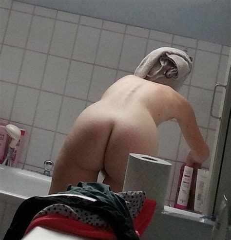 hairy pawg sister in law in the bathroom porn pic eporner