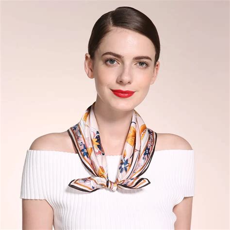 100 Silk 5555cm Small Size Lady Neckscarf Fashion Collective Scarves Women Hand Printing