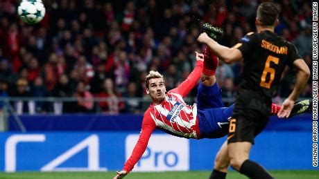 Antoine griezmann has announced that he has told atlético madrid of his intention to leave the club, opening the door for a €125m (£108m) move to barcelona this summer. Antoine Griezmann: Atletico Madrid star apologizes for ...