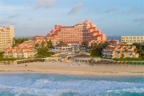 Wyndham Grand Cancun All Inclusive Resort Villas Opening November