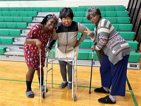 Arriba 30 Imagen Senior Citizen Day Spirit Week Abzlocalmx