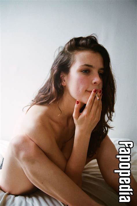 Kathleen Sorbara Nude Leaks Photo Fapopedia