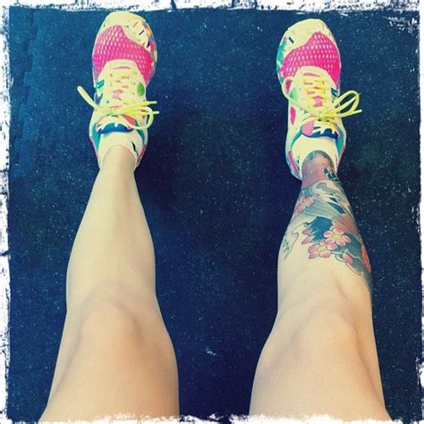 Toned Tattoo Legs With Images Runners Legs Leg Tattoos Tattoos