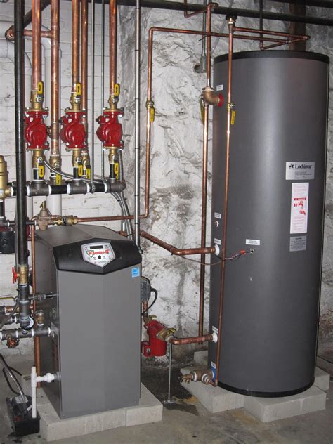 High Efficiency Gas Boiler With Hot Water Tank And High Velocity Ac System