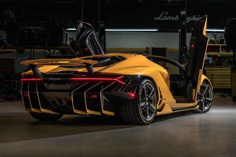 Lamborghini Centenario Unboxed