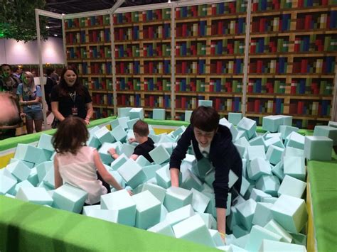 Minecon 2015 Day One Of The Annual Minecraft Conference Live Games The Guardian