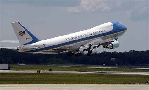 Boeing 747 8 Escolhido Para Novo Air Force One Motor