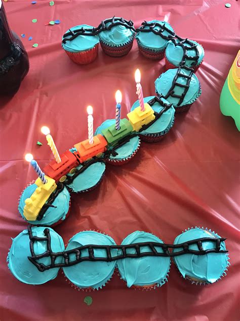 I know its been years (so sad) since i last wrote in my blog but i decided that this would be the year i stick to it. Train theme birthday party cupcakes for a two year old ...